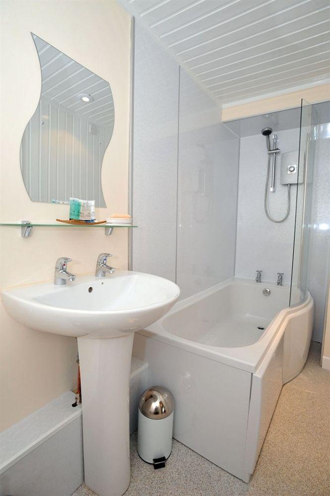 The White Swan Inn Lowick  Bagian luar foto