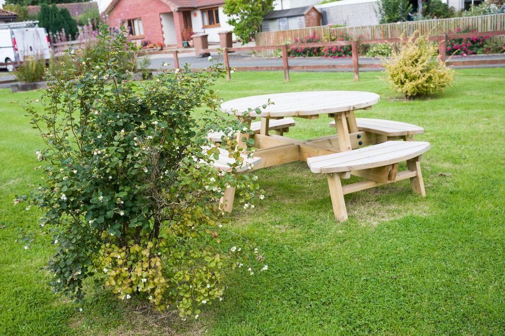 The White Swan Inn Lowick  Bagian luar foto