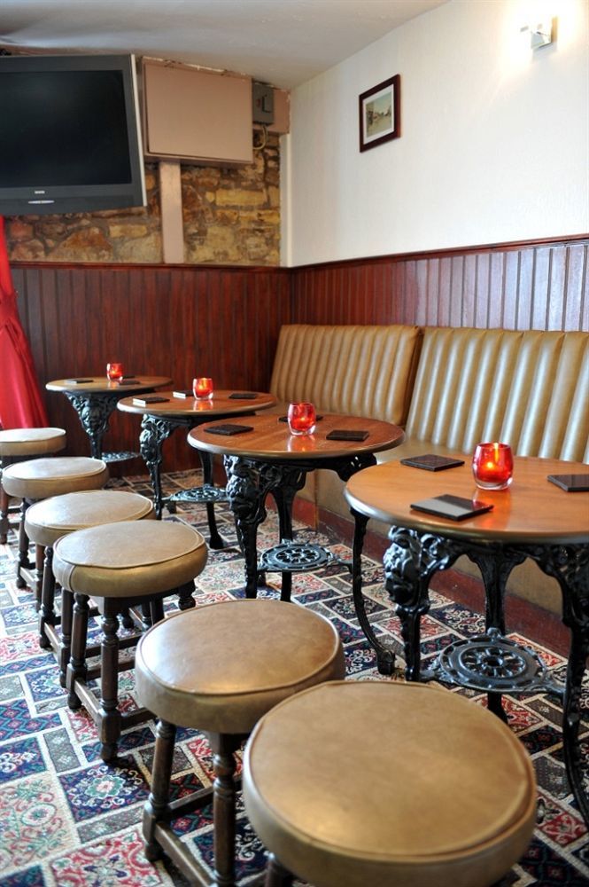The White Swan Inn Lowick  Bagian luar foto