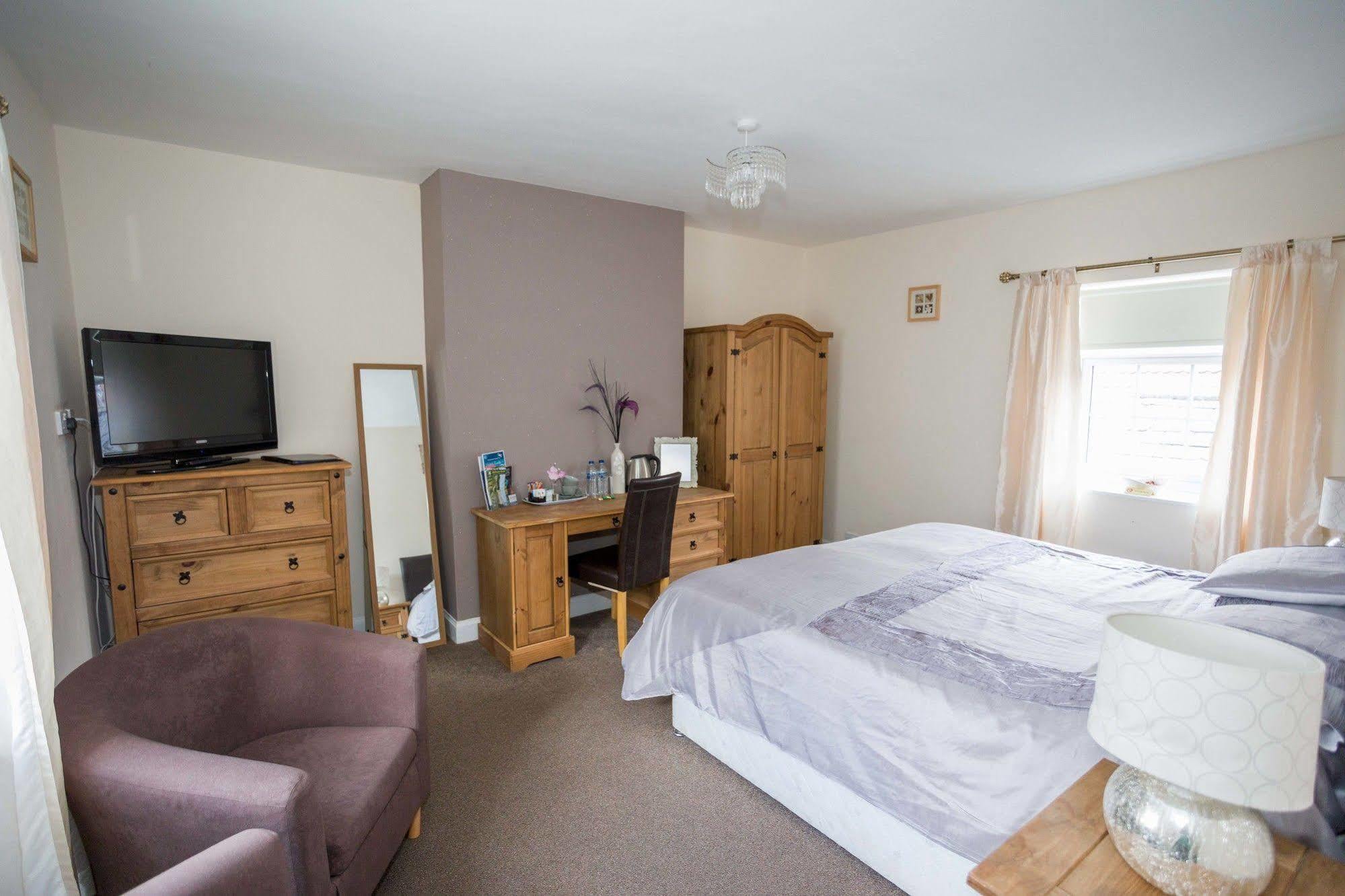 The White Swan Inn Lowick  Bagian luar foto